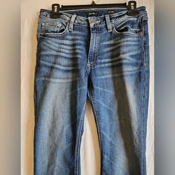 MISS ME Jeans Women's Sz 30 (29x24.5)  Blue Crop Boot Low-Rise Raw Hem GUC - Picture 3 of 9